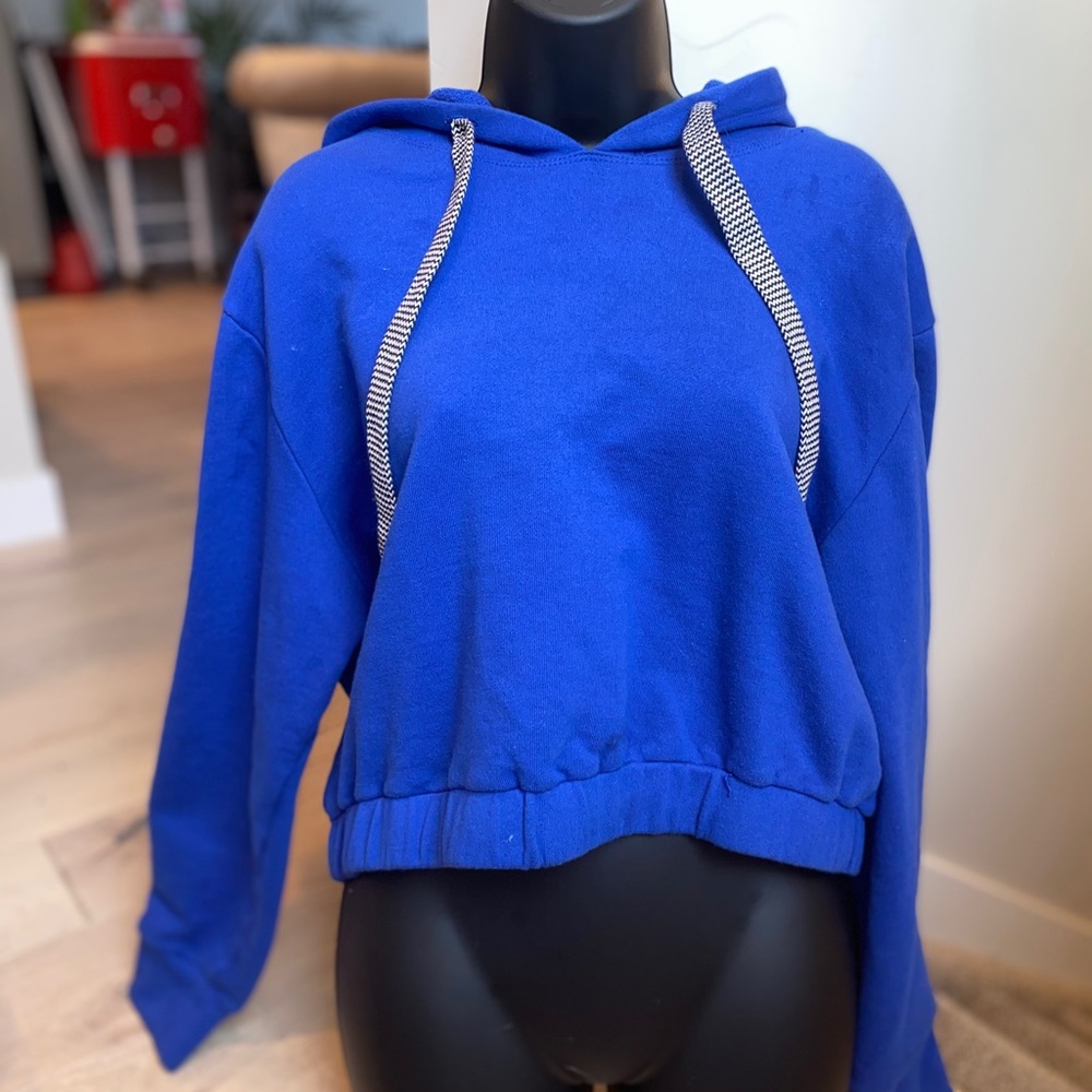 CropTop Hoodie